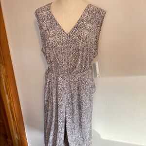 Apt. 9 Gray and White Midi Sheath Dress with V-Neck for Casual Work